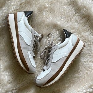 Universal Thread sneakers